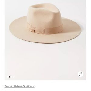 NWT UO flat brim felt fedora